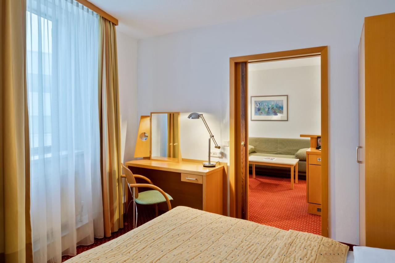 Austria Trend Hotel Salzburg West Himmelreich Exterior photo